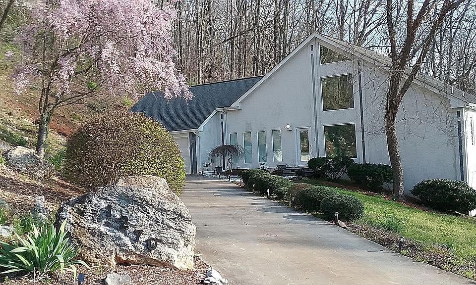 1st image of 1270 Celeste Ave