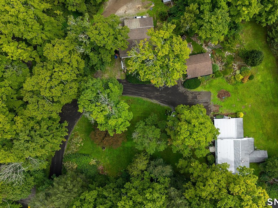 1st image of 110 Long Ridge Road