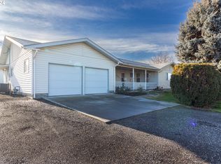 305 E Ball Ave, Stanfield, OR 97875