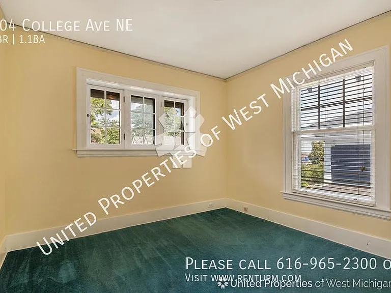 304 College Ave NE — Photo 4