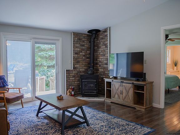 3rd image of 23 Callinan Lane