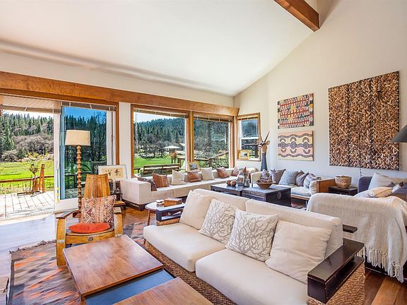 3rd image of 9755 Mountain Meadow Way
