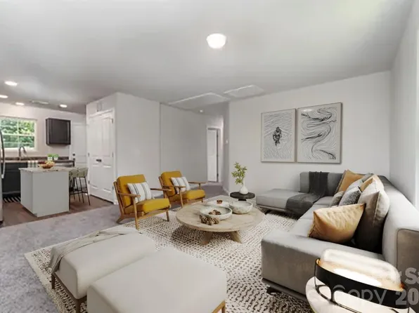 27 Forest Park Rd, Marion, NC 28752