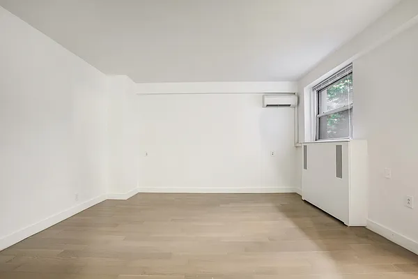 Rented by Algin Management | media 9