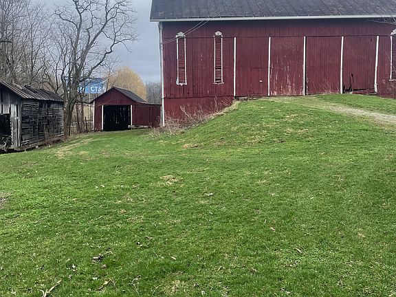 Barn on property/ could possibly rent it out too. price to be determined