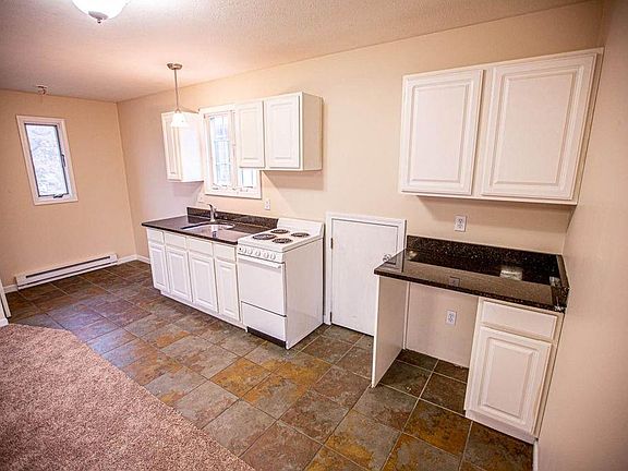 3rd image of 19450 Orchard Heights Dr