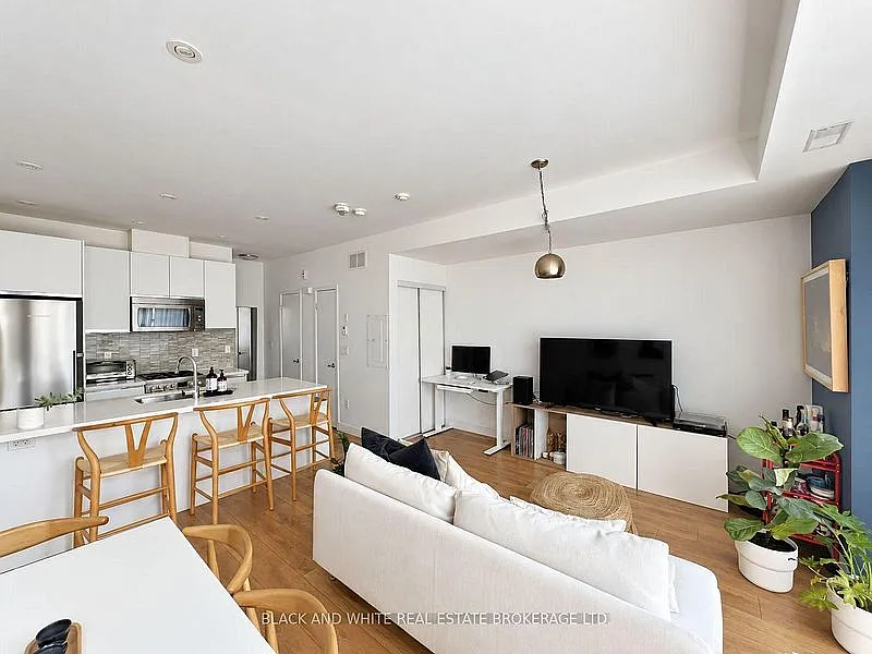 441 Jane (BP23 Towns) — Photo 2