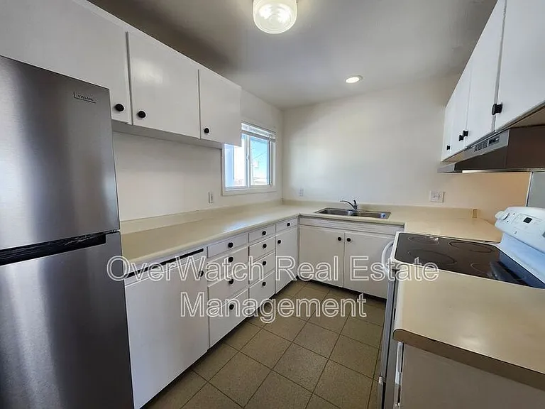 3925 E 9th Ave #5 — Photo 4