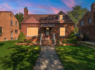 221 Belmont Pl, Munster, IN 46321