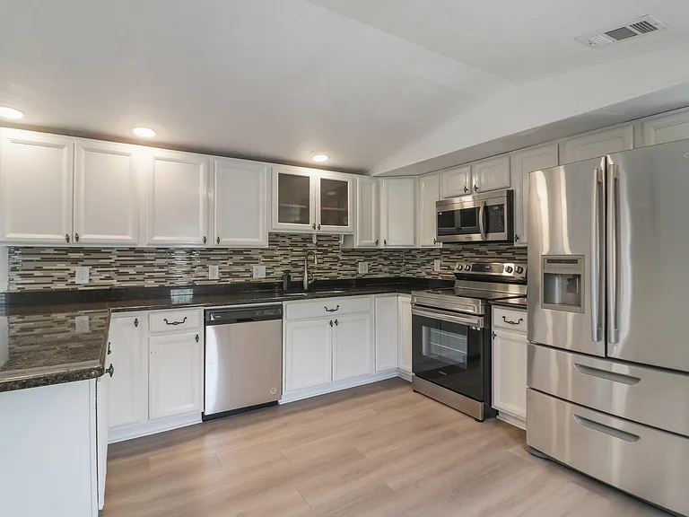 168 Sunset Ln — Photo 7