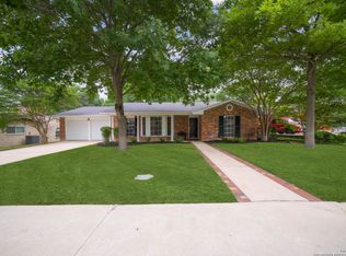 223 Trafalgar Rd, San Antonio, TX 78216