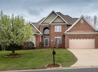 5115 Meadowlark Glen Ln, Winston Salem, NC 27106
