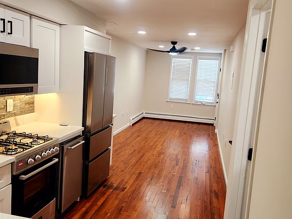 5th image of 7 Wallis Ave Floor 2