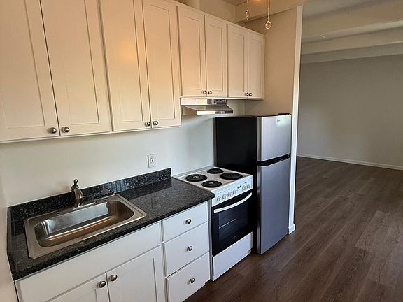 4th image of 960 W Weddell Dr #3