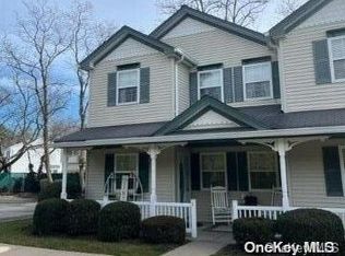 182 Merrick Rd UNIT 1, Amityville, NY 11701