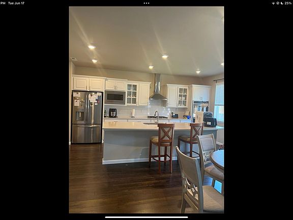 3rd image of 10421 11th Street Ct E