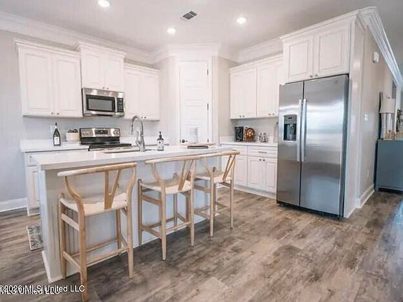 4th image of 3698 Olivia Dr