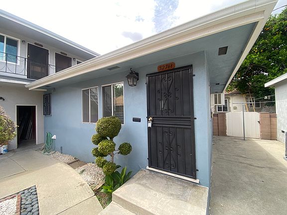 3rd image of 5274 1/2 Via San Delarro St