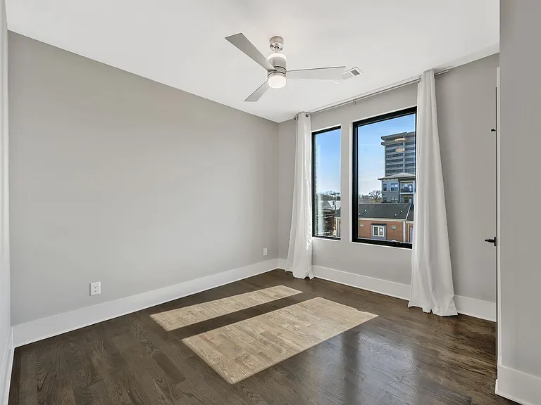 1648 19th Ave S #12 — Photo 14