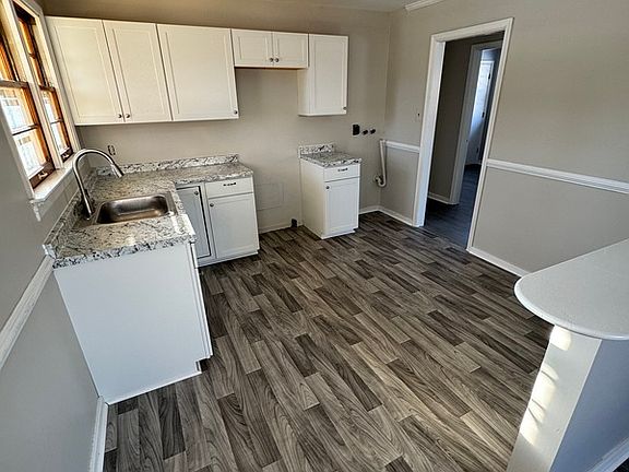 4th image of 5753 Ullswater Ave
