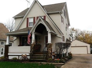 209 Harwood St, Elyria, OH 44035