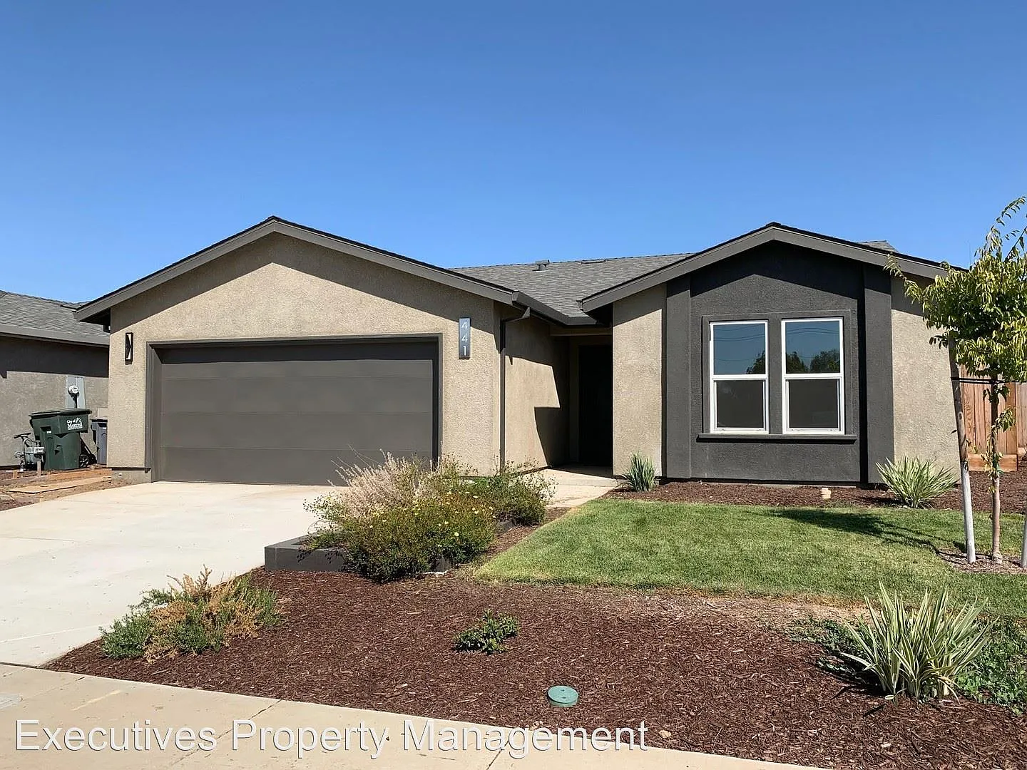 441 Anita Ct photo 1