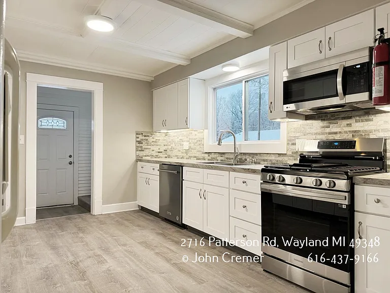 2716 Patterson Rd — Photo 5