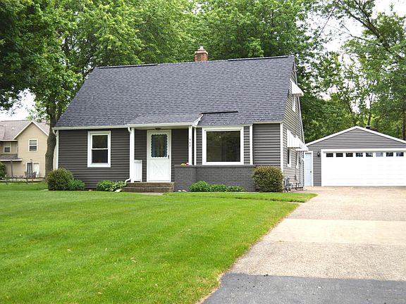 2nd image of 548 W 29th St