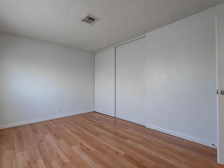5198 Greene Ln — Photo 17
