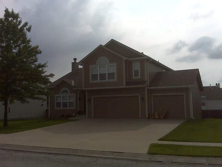 1st image of 1332 SE Newberry Dr