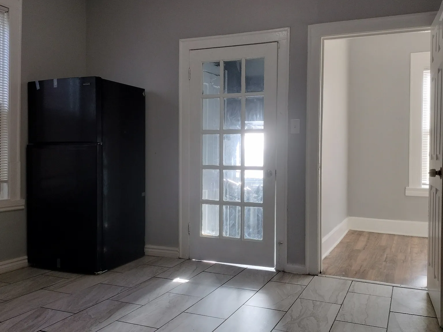 705 East 92nd Street - SFR — Photo 3