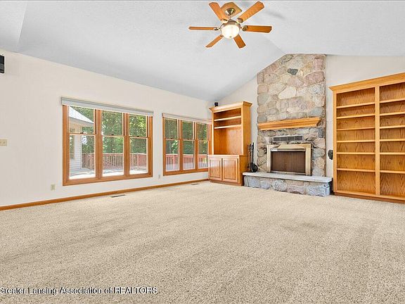 4th image of 8106 S Allen Rd
