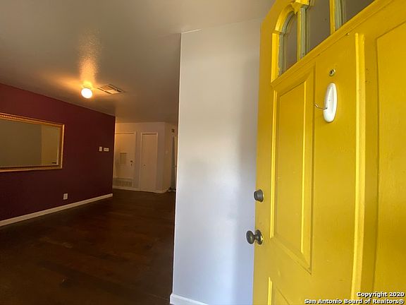 5th image of 1002 Cerro Alto Dr