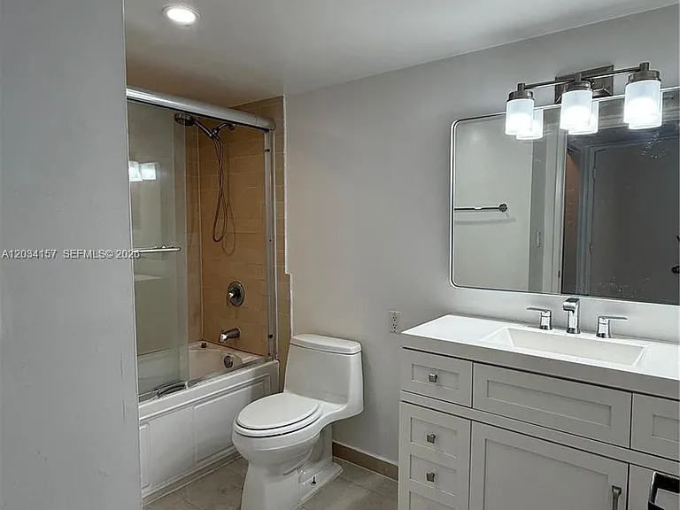 1688 West Ave #706 — Photo 8