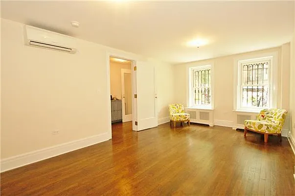 Rented by R New York | media 27