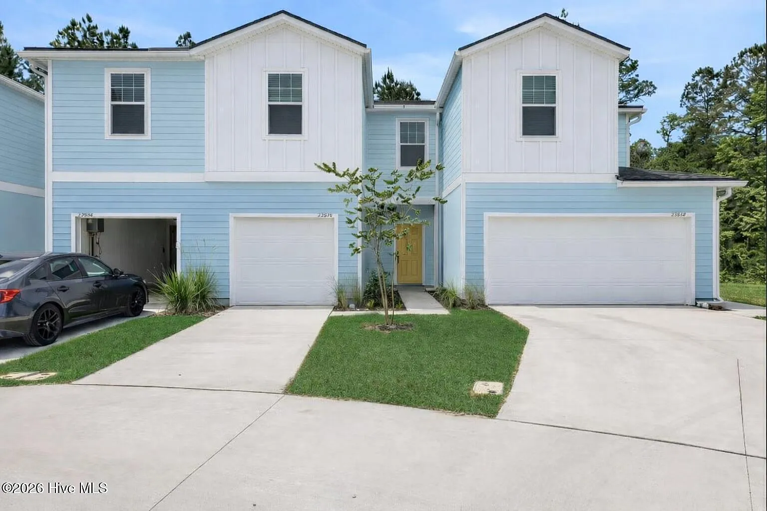3 bed, 2.5 bath, 1373 sqft, $1,850 — Photo 1