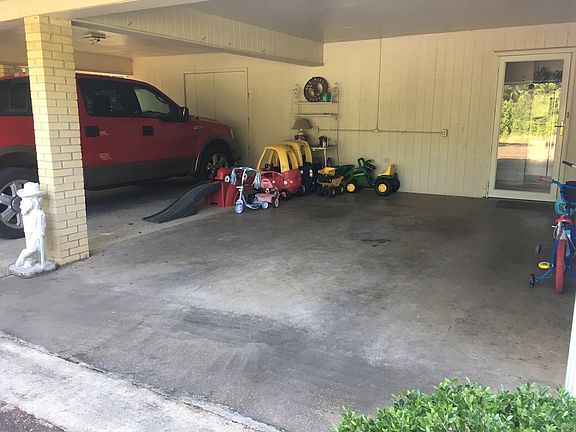 Large 2 car garage 