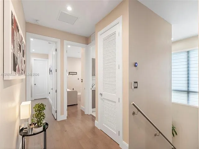 8249 NW 46th St — Photo 4