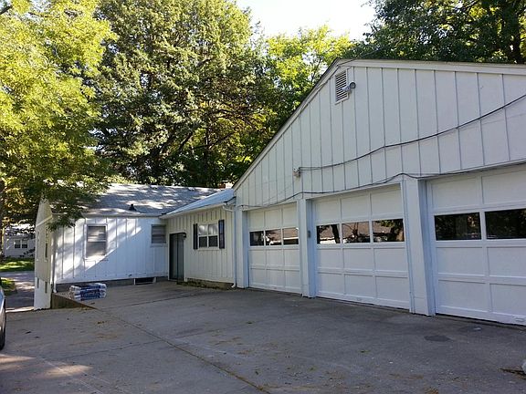 5th image of 6148 Hadley St