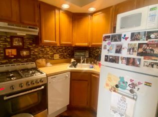 255 6th St APT 7, Hoboken, NJ 07030