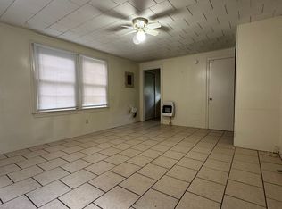 704 E. Thomas, Hammond, LA 70401