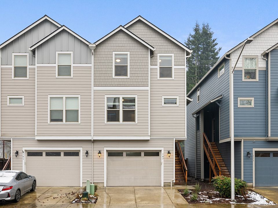 1st image of 107 Loganberry Ct