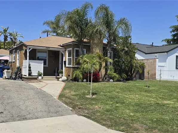 11905 Elkwood St, North Hollywood, CA 91605