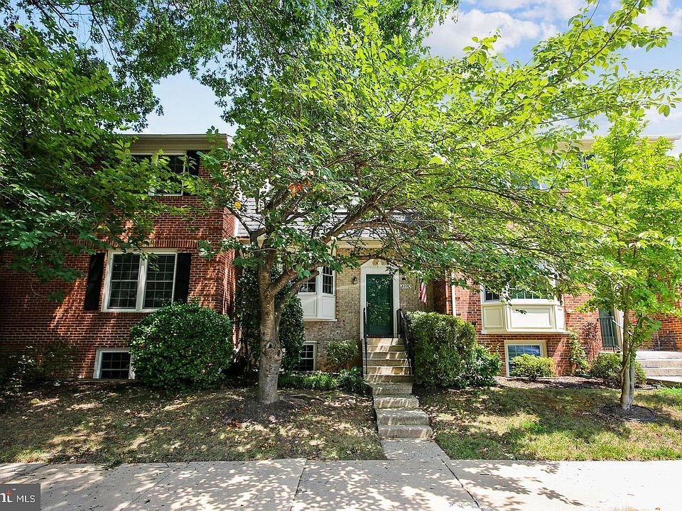 1st image of 8221 Cedar Landing Ct
