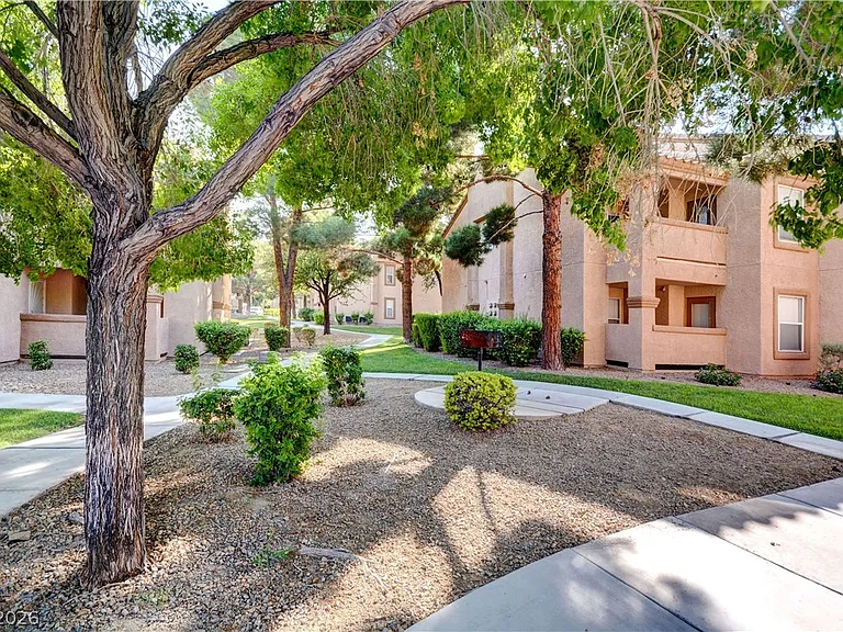 1150 N Buffalo Dr #2033 — Photo 31