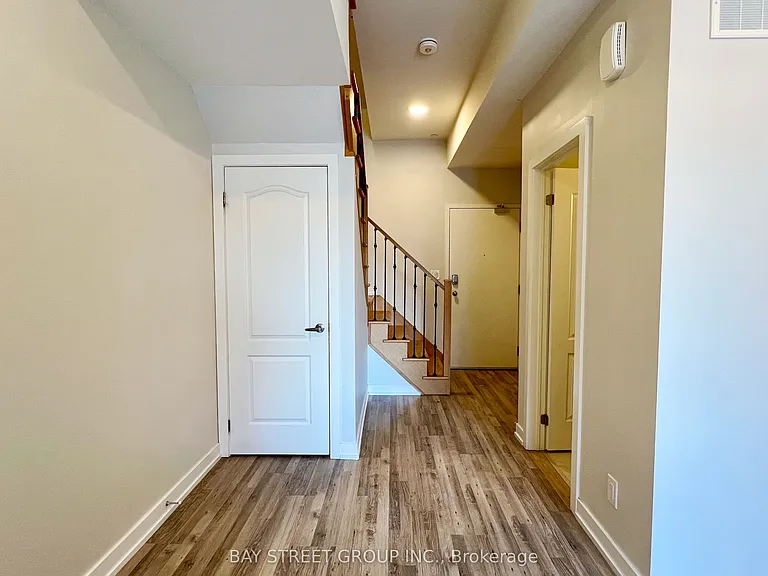 370 Red Maple Rd #13 — Photo 6