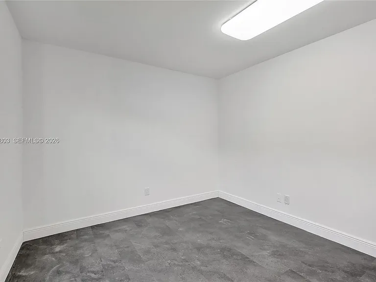 5980 SW 40th Ave #E — Photo 24