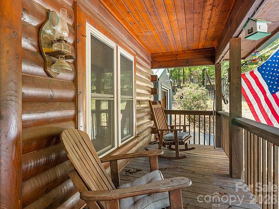 4th image of 190 Elliot Ln