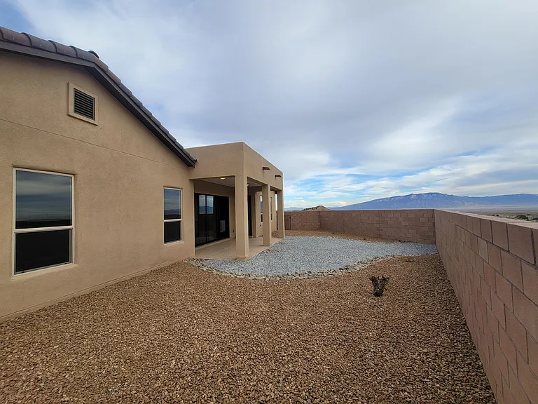 5532 Baranca Overlook Ct NE — Photo 42