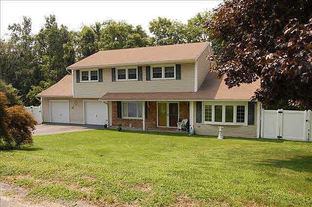 1st image of 67 Panorama Dr